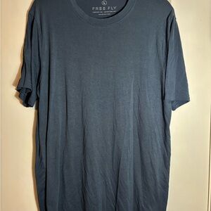 Free Fly‎ Blue T-shirt, size, large men's bamboo, and polyester blend